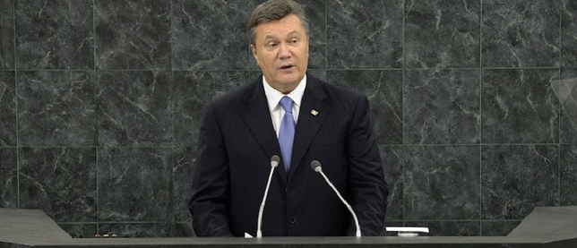 Янукович намерен вернуться в Украину через европейские суды