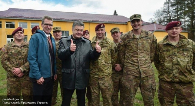 Депутат Рады: "Порошенко сдает Украину Путину"