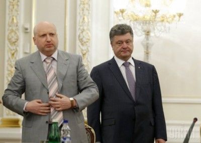 Порошенко дал Турчинову три месяца на подготовку стратегии по "деоккупации" Крыма