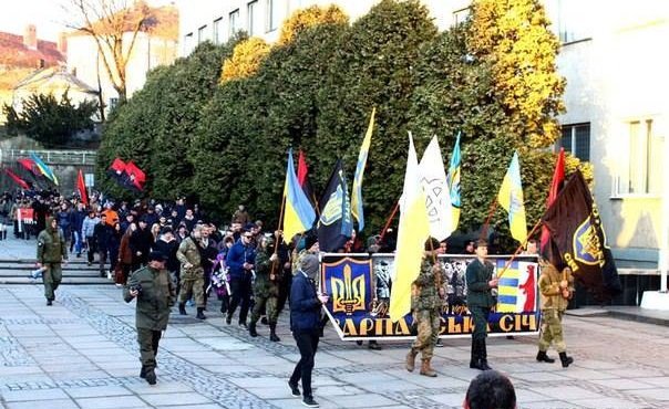В Ужгороде прошло шествие против «венгерских оккупантов»