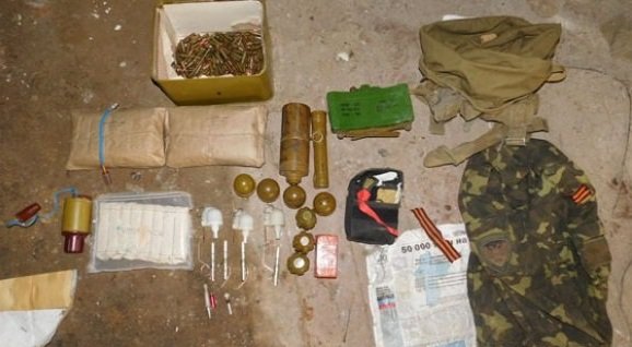 Зачистка «сепаратистов» солдатами ВСУ в Марьинке. Фото +