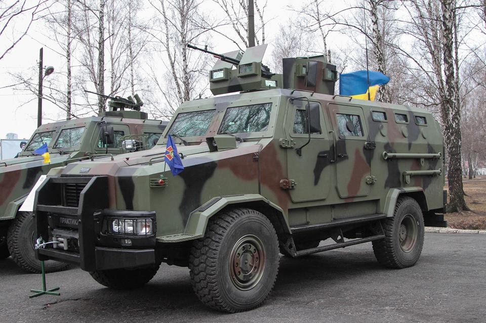 Презентация новых модернизированных броневиков украинского производства для ВСУ