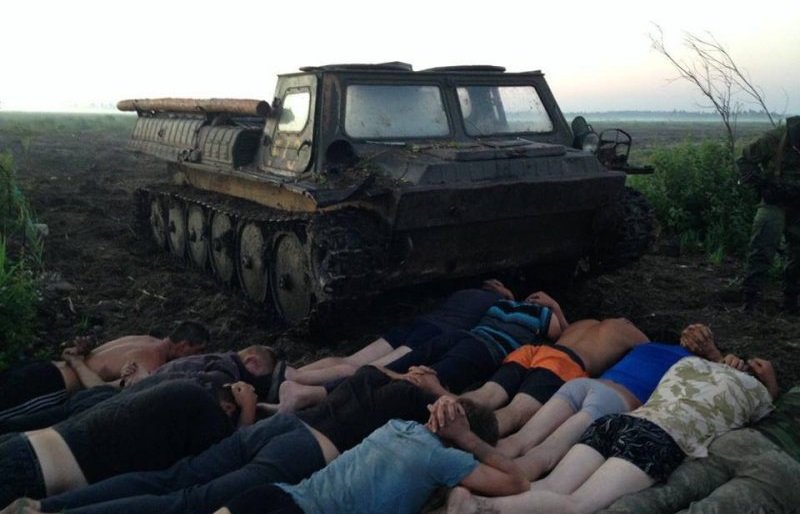 Копатели янтаря в Ровно сбили 2 беспилотника и атаковали Нацгвардию