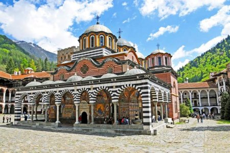 Какие экскурсии стоит посетить в Болгарии? 