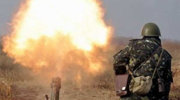 ВСУ обстреливают ополченцев ЛНР и пытаются занять "серую зону"
