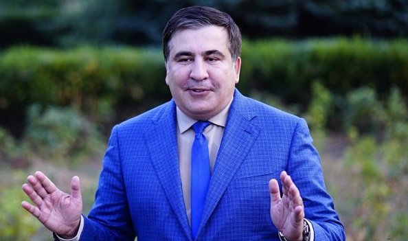 Саакашвили пообещал уволить половину чиновников в случае прихода к власти на Украине