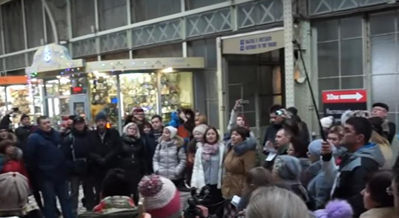 Песенный флешмоб подхватили в Мелитополе и Санкт-Петербурге