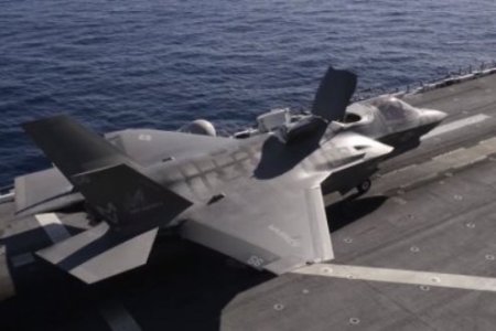 В Японии спасли восемь человек с рухнувшего самолета ВМС США