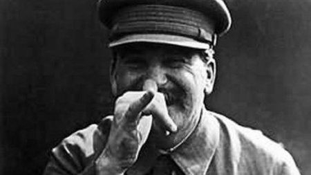 «Смерть Сталина» начали показывать в одном из московских кинотеатров