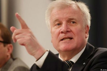 Глава МВД Германии выступает за внесение в список «безопасных стран» Армении и Грузии