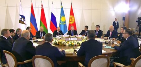 Лидеры стран ЕАЭС согласовали статус страны-наблюдателя в союзе для Молдавии