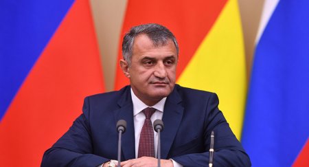 В Южной Осетии ждут девять президентов