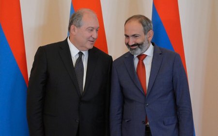 Премьер-министр и президент Армении будут присутствовать на панихиде и похоронах Шарля Азнавура