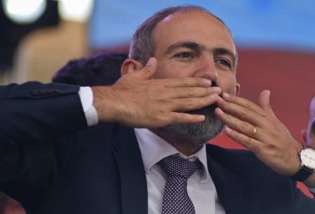 Пашинян добился своего: Парламент Армении вновь не избрал премьер-министра и будет распущен