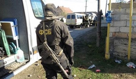 ФСБ провела обыски у Свидетелей Иеговы в крымском Джанкое 