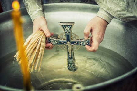 Крещение в 2019 году какого числа: что можно и что нельзя делать на Крещение, традиции праздника 